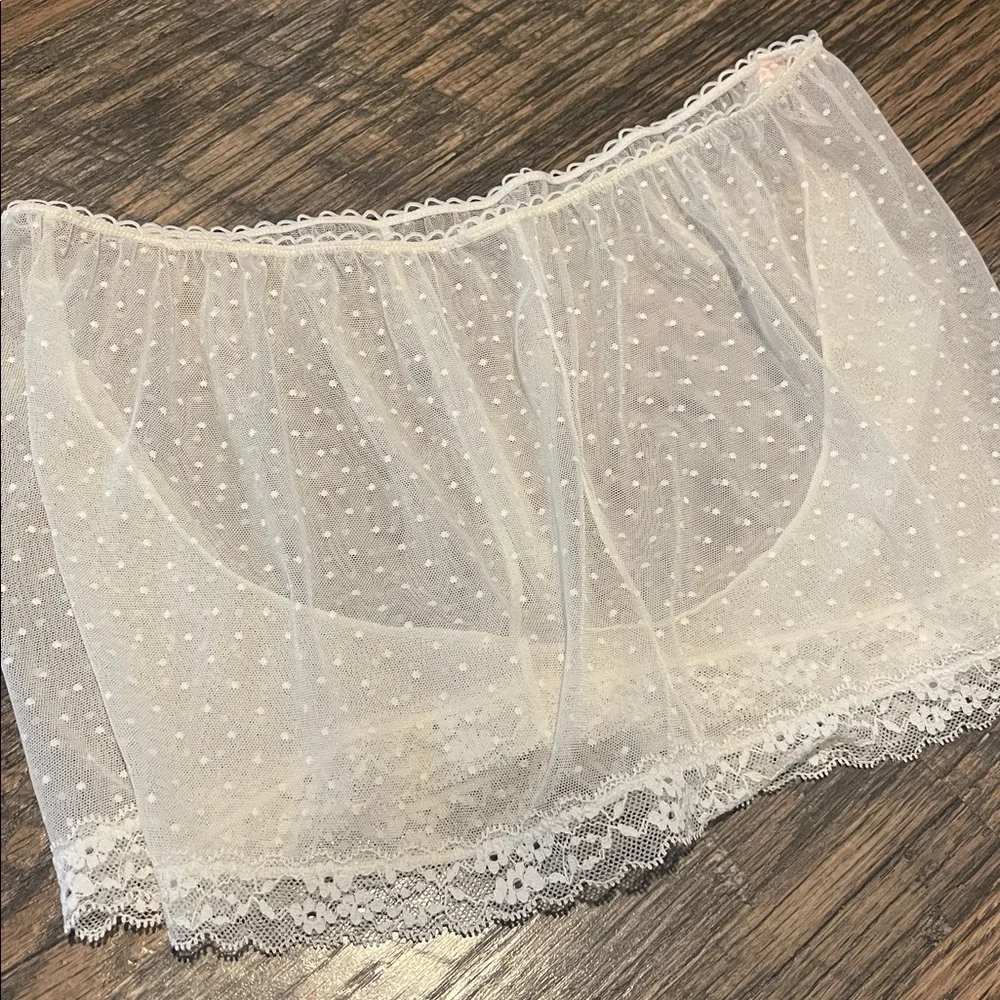 Victoria’s Secret lace shorts M - Picture 4 of 7